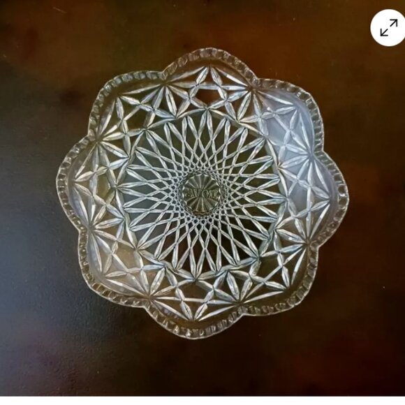 Vintage Avon Clear Pressed Glass Nut Candy Or Trinket Dish 6.25 in - Picture 6 of 8